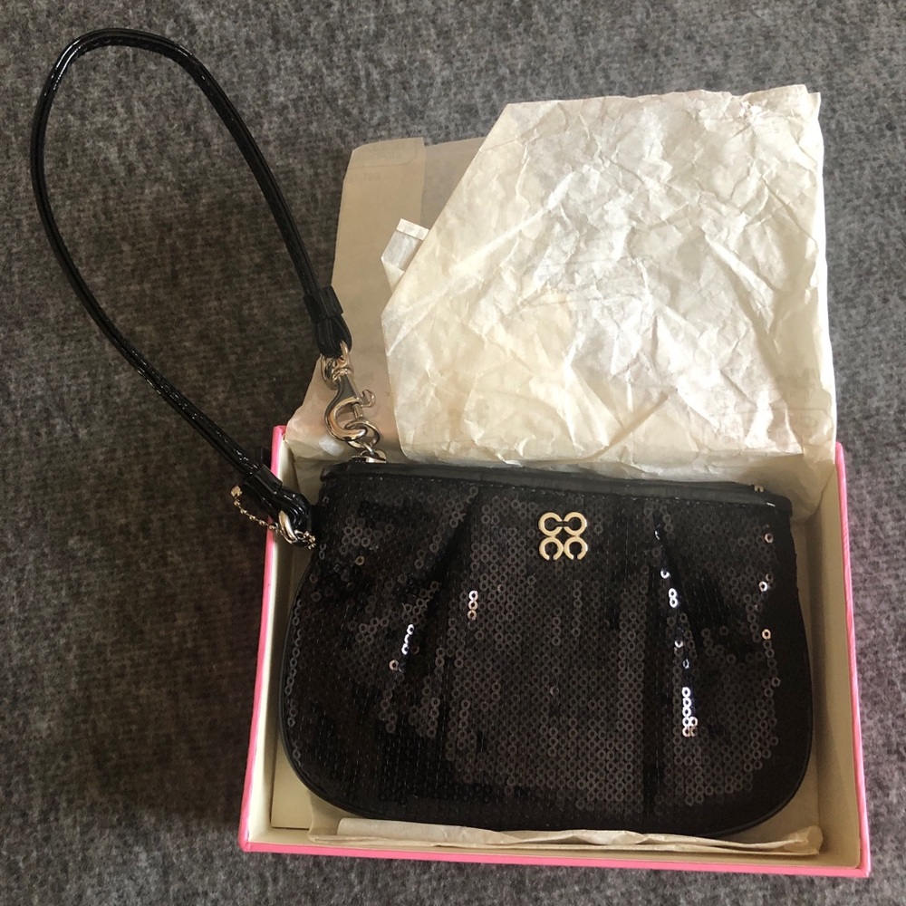 Coach Black Sequin Wristlet with Silver Hardware - Picture 4 of 15